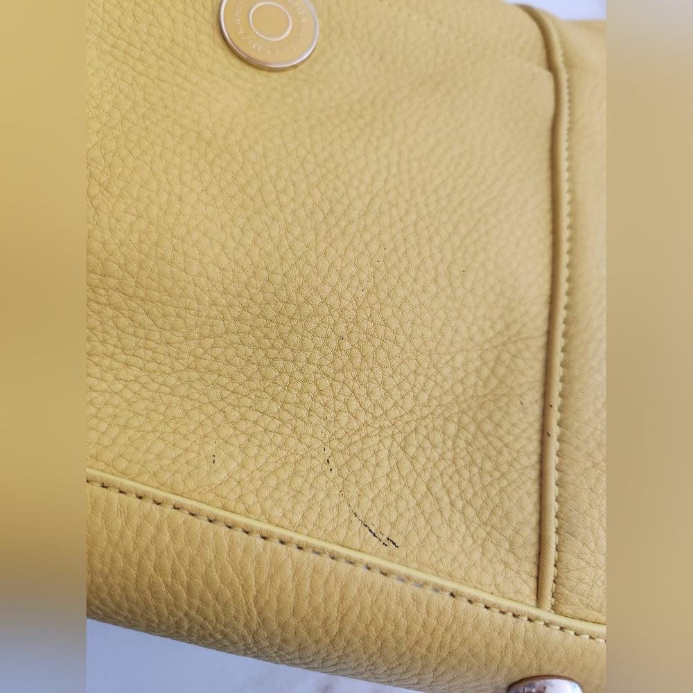 Isaac Mizrahi Yellow Handbag. Perfect Summer Color! - Picture 12 of 15